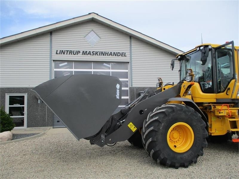 - - - HØJTIPSKOVL NORJE 4,2 m3 265cm bred og vendb - Cazo cargador: foto 2 - - - HØJTIPSKOVL NORJE 4,2 m3 265cm bred og vendb - Cazo cargador: foto 2