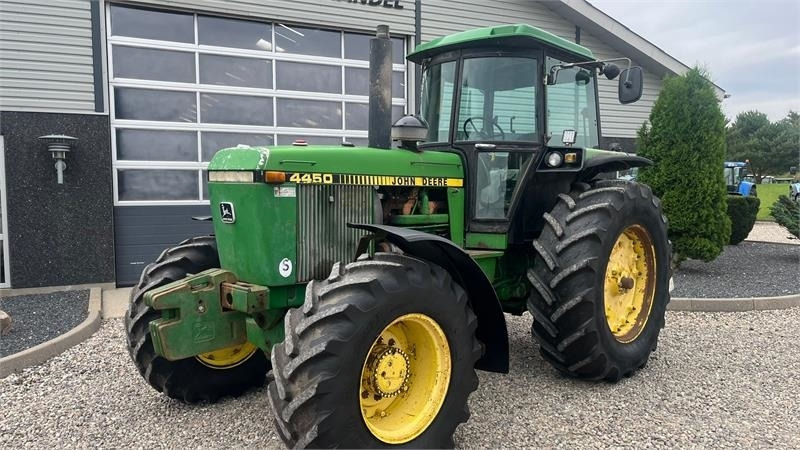 John Deere 4450 med 7,6L motor - Tractor: foto 2 John Deere 4450 med 7,6L motor - Tractor: foto 2