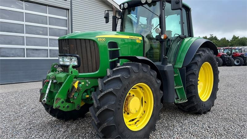 John Deere 6930 AutoPower med frontlift og front PTO - Tractor: foto 3 John Deere 6930 AutoPower med frontlift og front PTO - Tractor: foto 3