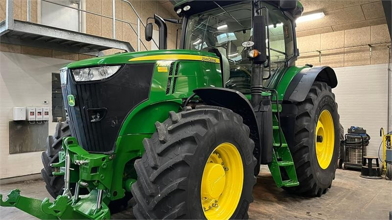 John Deere 7280R Næsten nye dæk, Autopower og frontlift samt - Tractor: foto 1 John Deere 7280R Næsten nye dæk, Autopower og frontlift samt - Tractor: foto 1