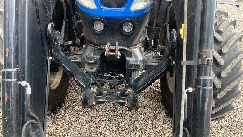New Holland T7.165S Med frontlift og frontlæsser - Tractor: foto 4 New Holland T7.165S Med frontlift og frontlæsser - Tractor: foto 4