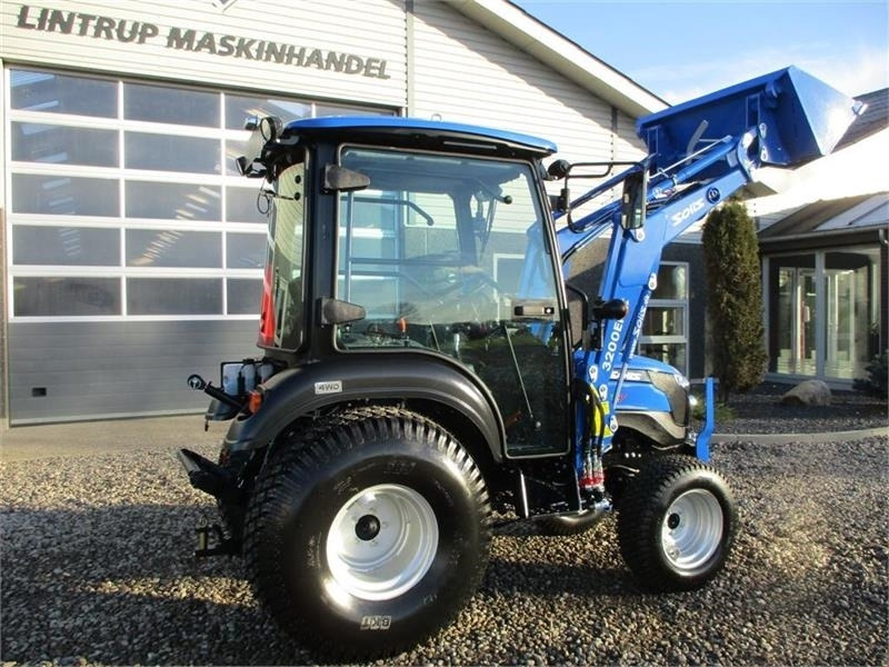 Tractor Solis 26 HST Med kabine, Turf hjul og frontlæsser.: foto 13