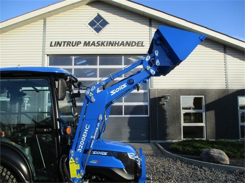 Tractor Solis 26 HST Med kabine, Turf hjul og frontlæsser.: foto 16