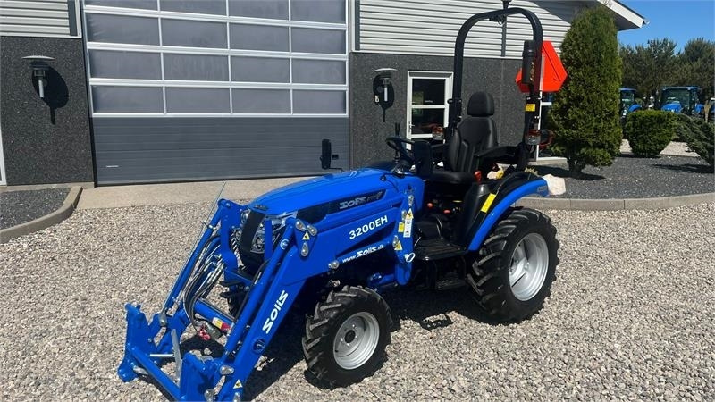Solis H26 HST Med Frontlæsser - Tractor: foto 2 Solis H26 HST Med Frontlæsser - Tractor: foto 2