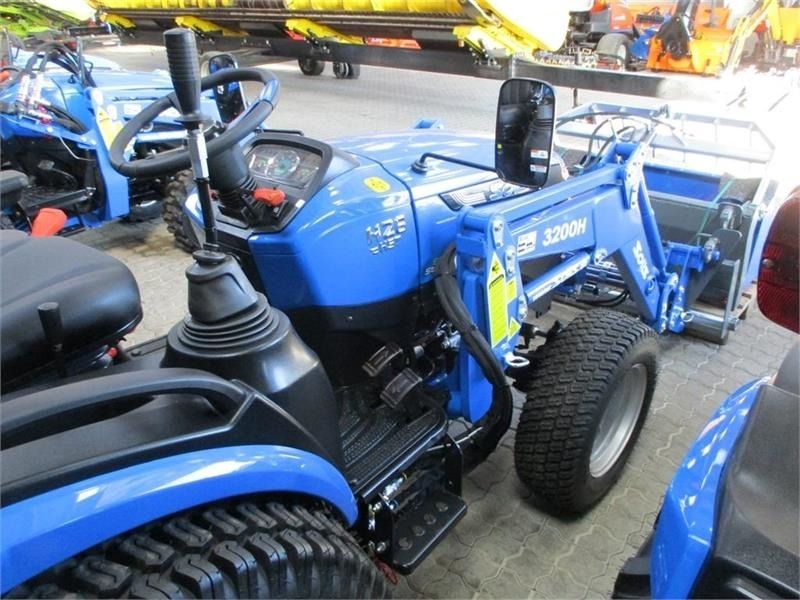 Tractor municipal Solis Ny kompakt traktor til små penge: foto 14