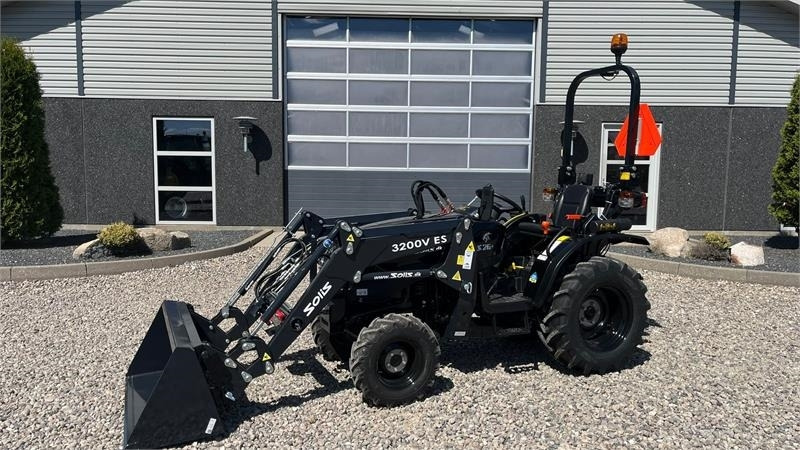 Solis S26 6+2 gearmaskine Limited Edition i sort med bre - Tractor: foto 1 Solis S26 6+2 gearmaskine Limited Edition i sort med bre - Tractor: foto 1