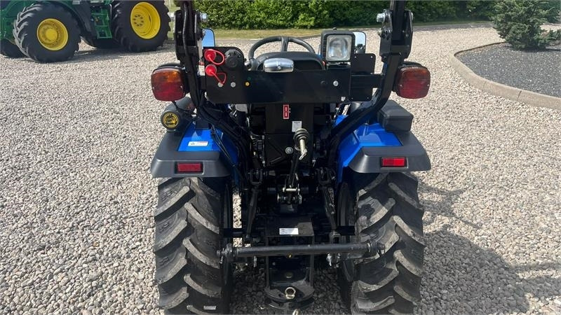 Solis S26 6+2 gearmaskine med Fuldhydraulisk frontlæsser - Tractor: foto 5 Solis S26 6+2 gearmaskine med Fuldhydraulisk frontlæsser - Tractor: foto 5