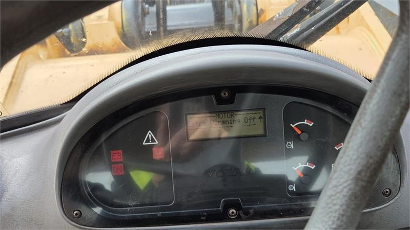 Volvo 330D med skovl - Cargadora de ruedas: foto 5 Volvo 330D med skovl - Cargadora de ruedas: foto 5