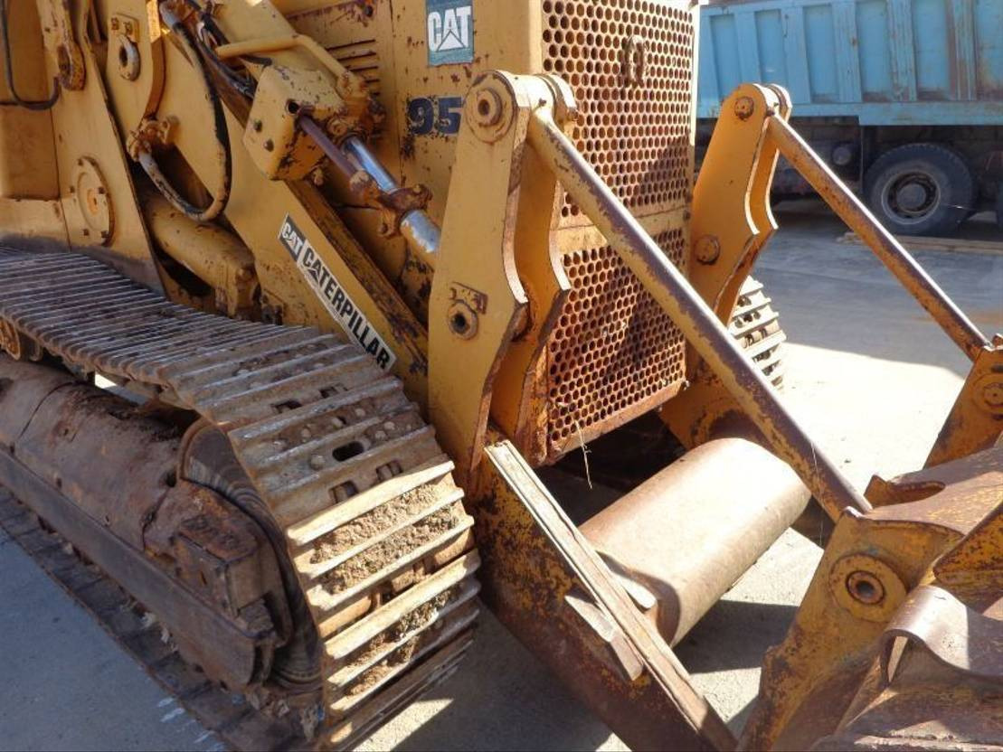 Cargadora de cadenas Caterpillar CAT 955L WITH RIPPER: foto 8