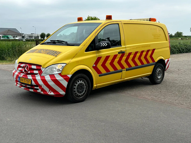 Mercedes-Benz Vito 113 CDI AUTOMAAT!!CONVOI EXCEPTIONNEL!!BEGELEIDINGSWAGEN!! - Furgoneta pequeña: foto 3 Mercedes-Benz Vito 113 CDI AUTOMAAT!!CONVOI EXCEPTIONNEL!!BEGELEIDINGSWAGEN!! - Furgoneta pequeña: foto 3