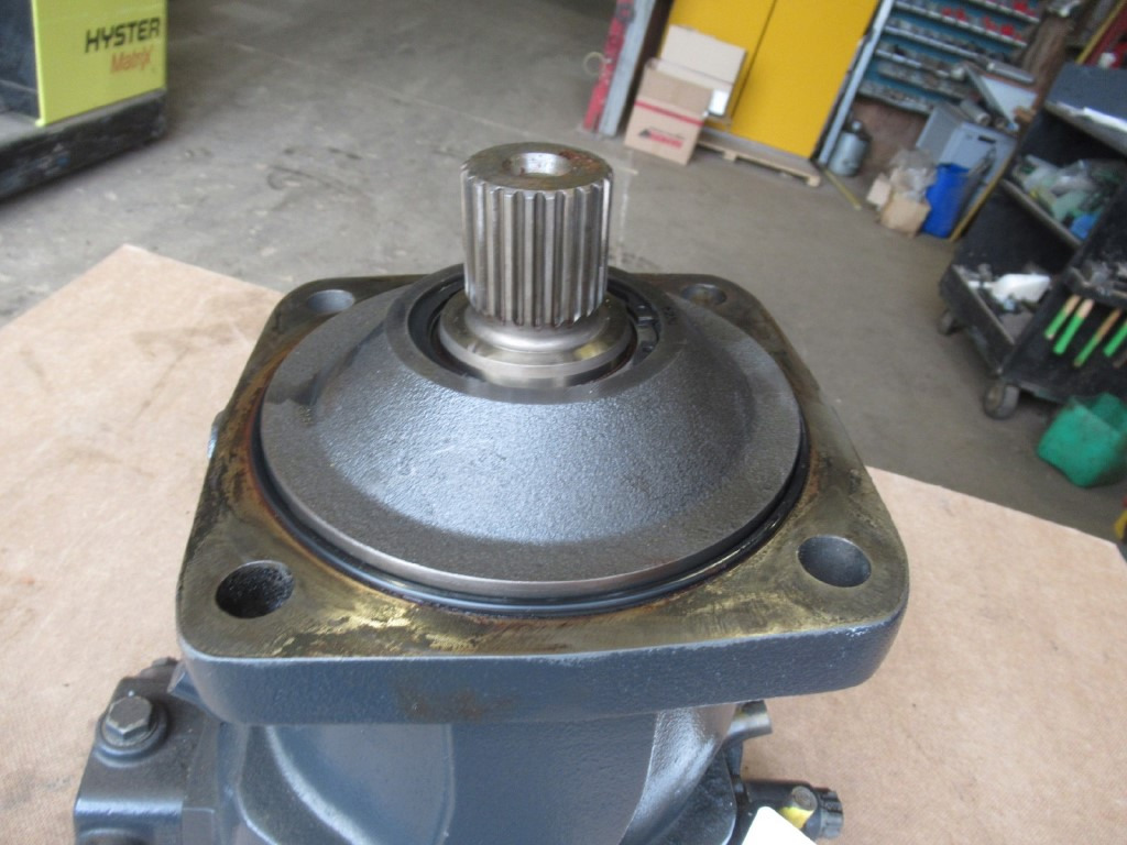 Bomag 05802588 - - Motor hidráulico para Maquinaria de construcción: foto 4 Bomag 05802588 - - Motor hidráulico para Maquinaria de construcción: foto 4