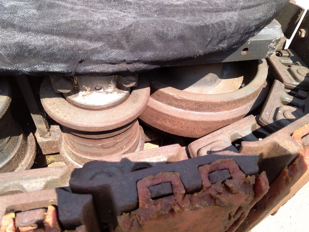 Bomag BM1200-35 - - Piezas del tren de rodaje para Maquinaria de construcción: foto 3 Bomag BM1200-35 - - Piezas del tren de rodaje para Maquinaria de construcción: foto 3