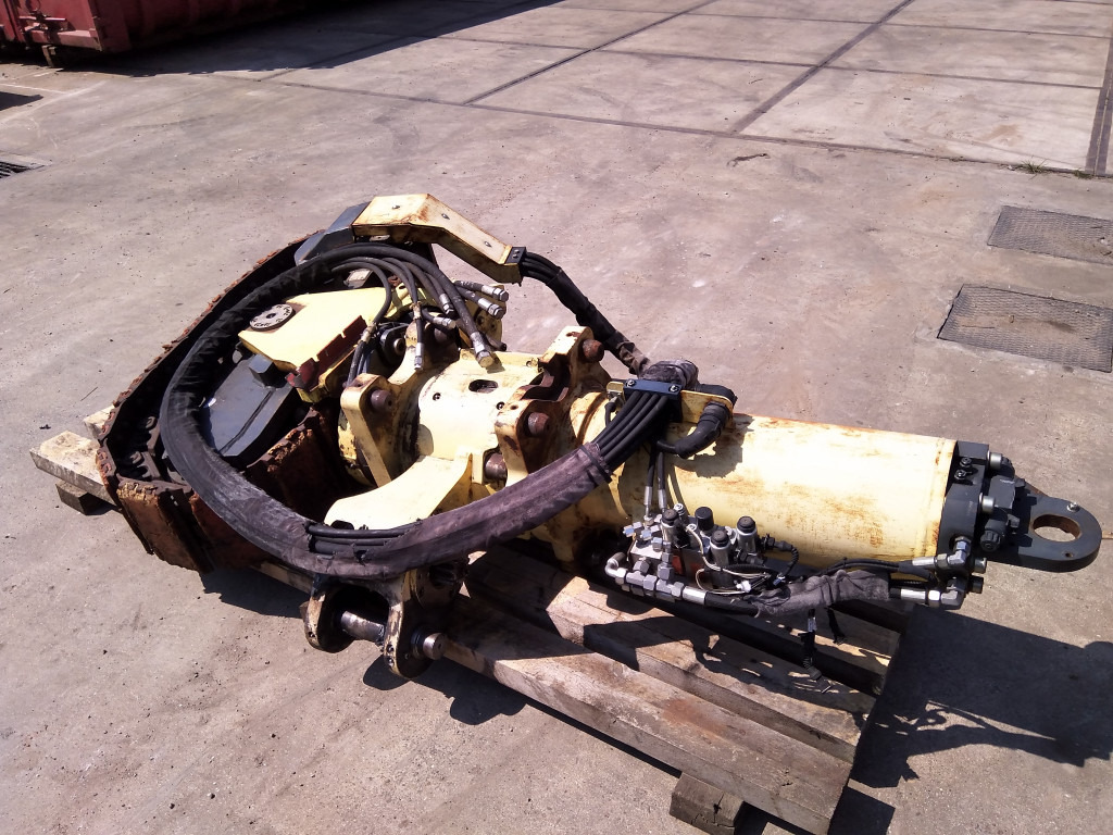 Bomag BM1200-35 - - Piezas del tren de rodaje para Maquinaria de construcción: foto 2 Bomag BM1200-35 - - Piezas del tren de rodaje para Maquinaria de construcción: foto 2