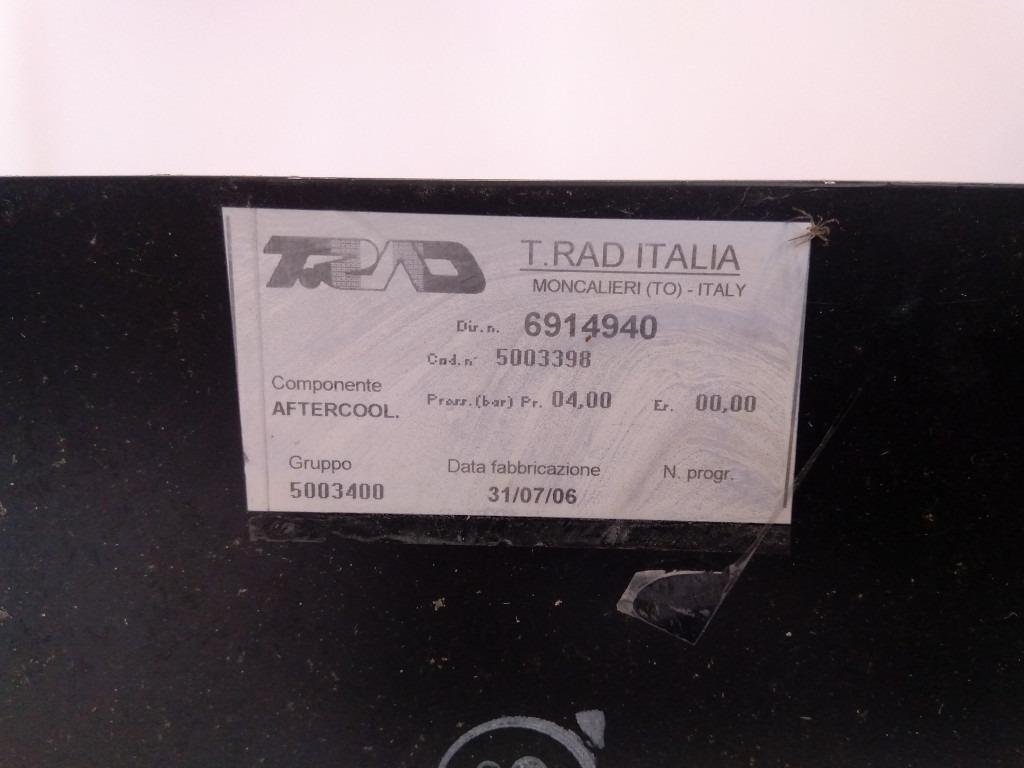 Case 6914940 - Intercooler para Maquinaria de construcción: foto 4 Case 6914940 - Intercooler para Maquinaria de construcción: foto 4