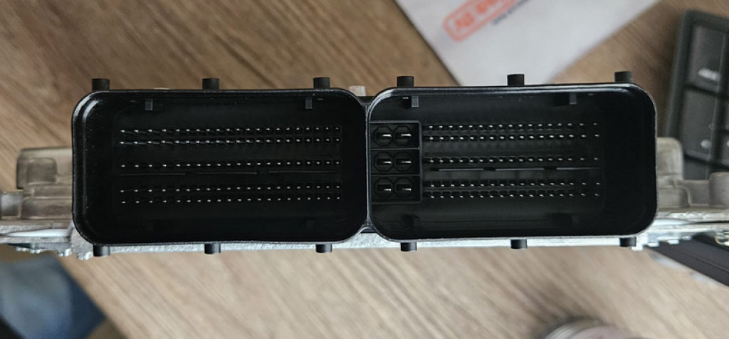 Case KBH16880 - 48011605 - Unidad de control para Maquinaria de construcción: foto 2 Case KBH16880 - 48011605 - Unidad de control para Maquinaria de construcción: foto 2