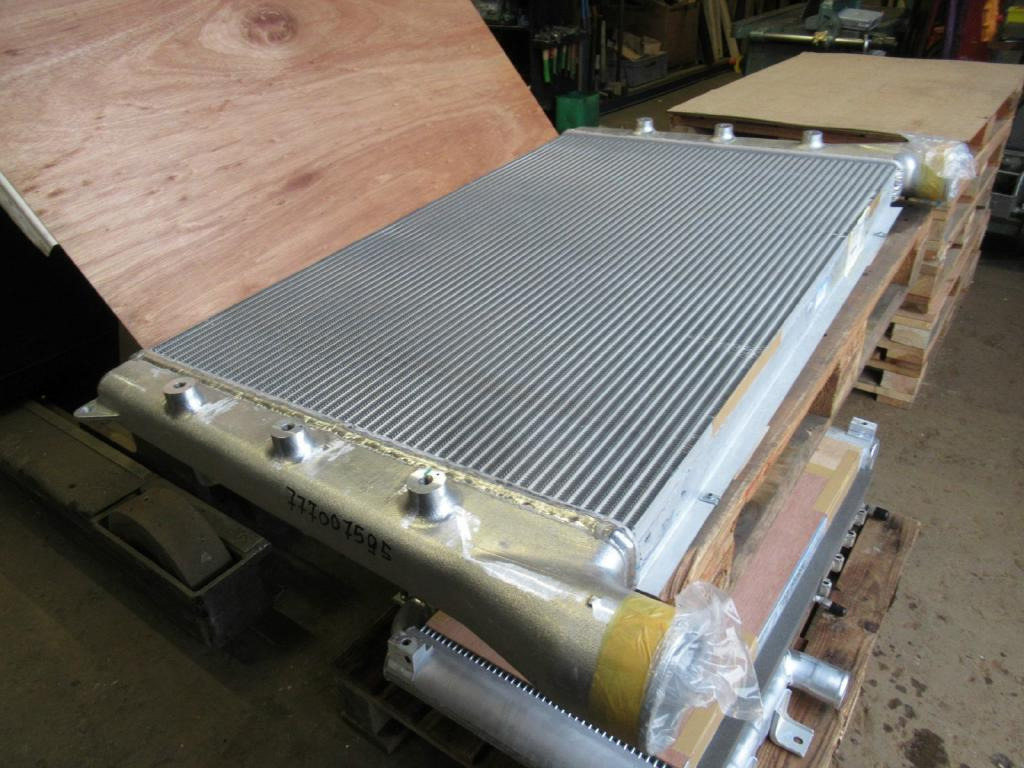 Case LN002560 - Intercooler para Maquinaria de construcción: foto 3 Case LN002560 - Intercooler para Maquinaria de construcción: foto 3