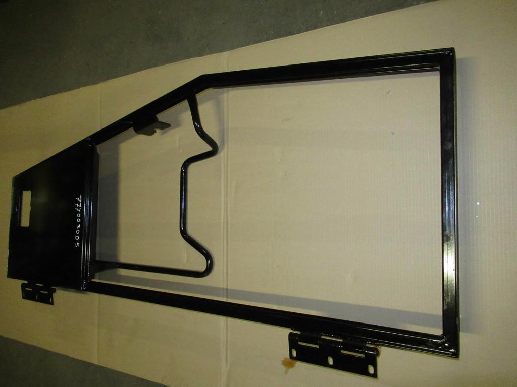 Caterpillar 1871461 - Puerta y piezas para Maquinaria de construcción: foto 2 Caterpillar 1871461 - Puerta y piezas para Maquinaria de construcción: foto 2
