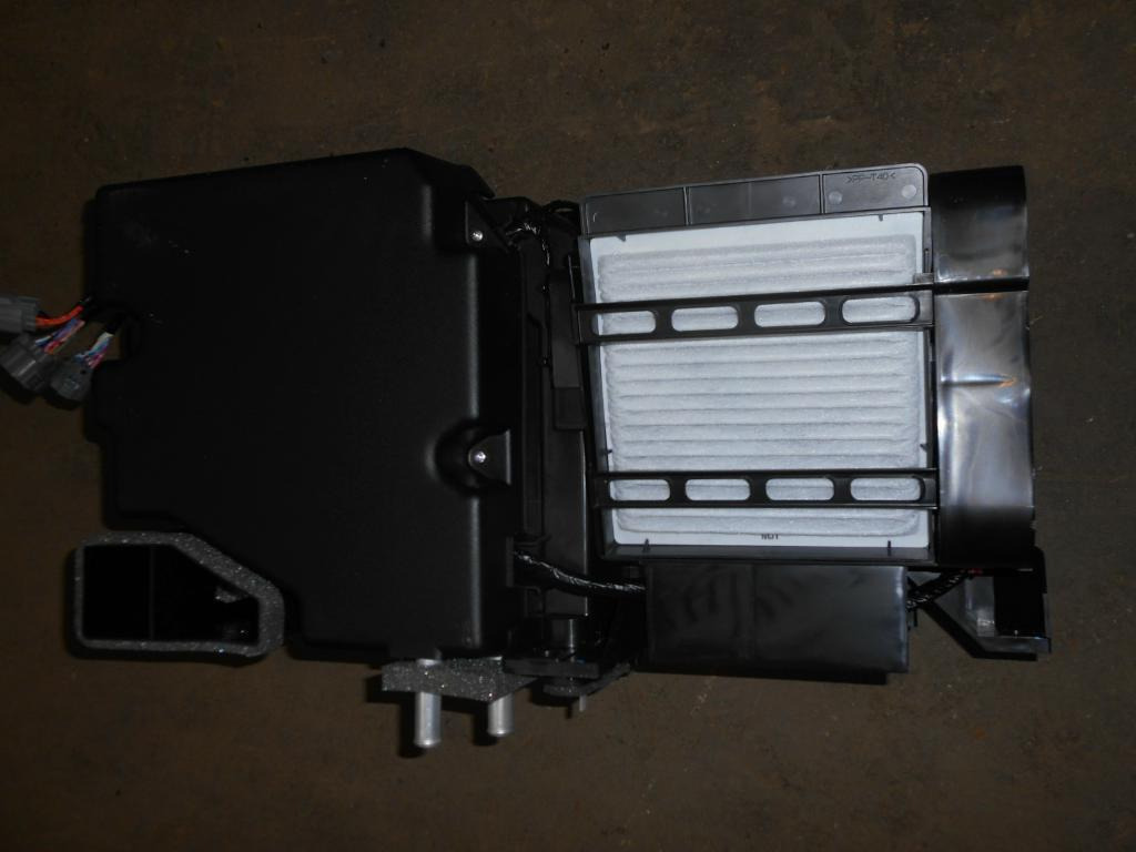 Caterpillar 2299081 - Pieza de aire acondicionado para Maquinaria de construcción: foto 4 Caterpillar 2299081 - Pieza de aire acondicionado para Maquinaria de construcción: foto 4