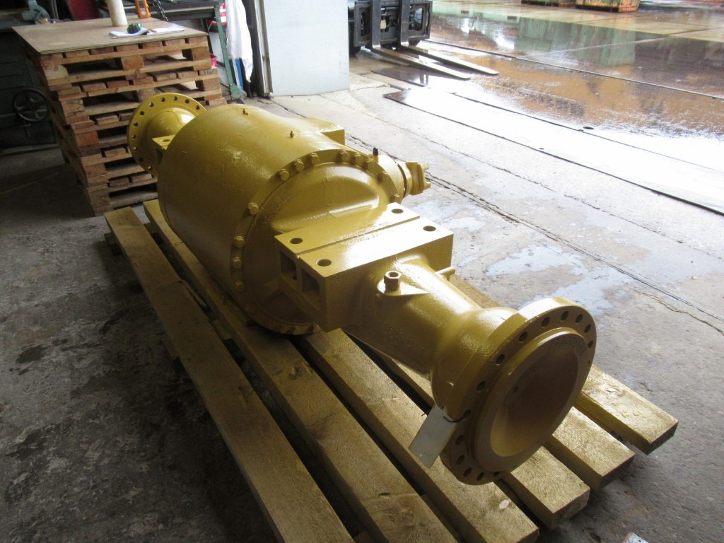 Caterpillar 2514522 - Eje delantero para Maquinaria de construcción: foto 2 Caterpillar 2514522 - Eje delantero para Maquinaria de construcción: foto 2