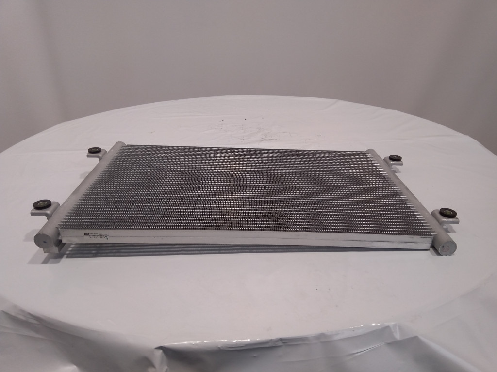 Caterpillar 3468044 - Pieza de aire acondicionado para Maquinaria de construcción: foto 1 Caterpillar 3468044 - Pieza de aire acondicionado para Maquinaria de construcción: foto 1