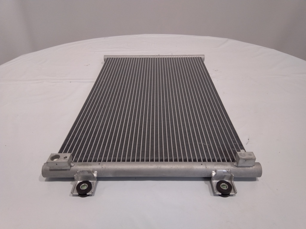 Caterpillar 3468044 - Pieza de aire acondicionado para Maquinaria de construcción: foto 3 Caterpillar 3468044 - Pieza de aire acondicionado para Maquinaria de construcción: foto 3