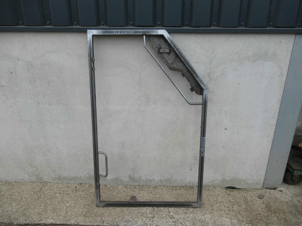 Caterpillar TIM603878-1.N - - Puerta y piezas para Maquinaria de construcción: foto 2 Caterpillar TIM603878-1.N - - Puerta y piezas para Maquinaria de construcción: foto 2