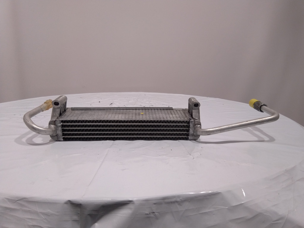 Deutz 04157695 - Enfriador de aceite para Maquinaria de construcción: foto 1 Deutz 04157695 - Enfriador de aceite para Maquinaria de construcción: foto 1