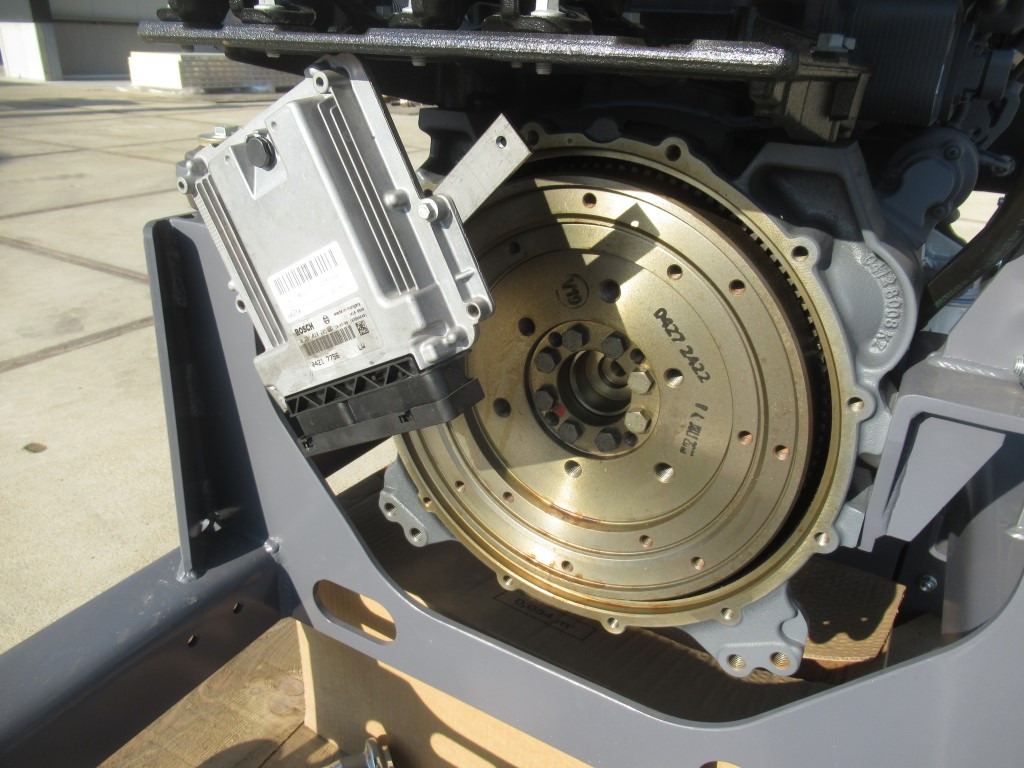 Deutz TD3.6 L4 - - Motor para Maquinaria de construcción: foto 5 Deutz TD3.6 L4 - - Motor para Maquinaria de construcción: foto 5