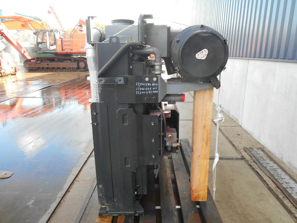 Hitachi YA00004871 - Radiador para Maquinaria de construcción: foto 2 Hitachi YA00004871 - Radiador para Maquinaria de construcción: foto 2