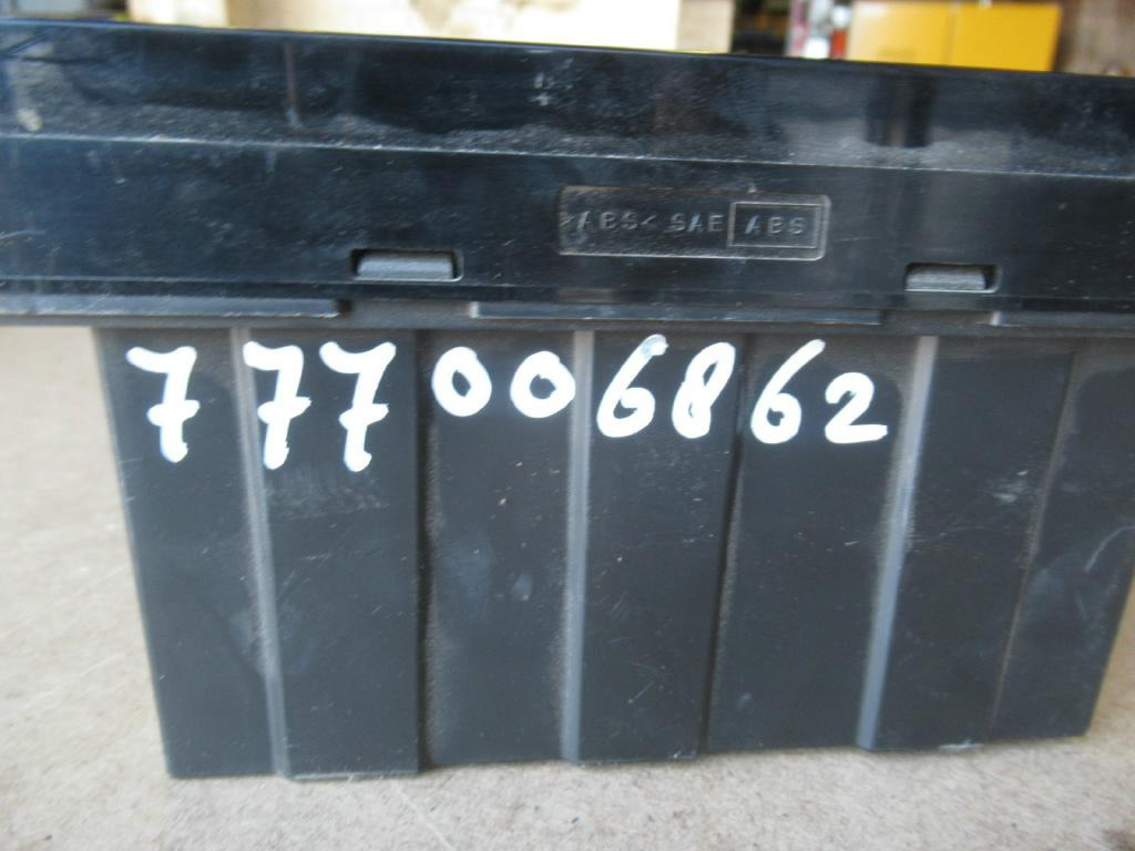 Hitachi ZX470-3 - - Salpicadero para Maquinaria de construcción: foto 4 Hitachi ZX470-3 - - Salpicadero para Maquinaria de construcción: foto 4