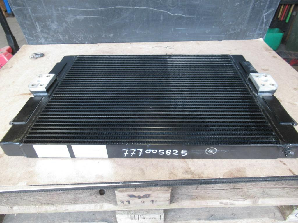 New Holland 76074377 - Enfriador de aceite para Maquinaria de construcción: foto 3 New Holland 76074377 - Enfriador de aceite para Maquinaria de construcción: foto 3