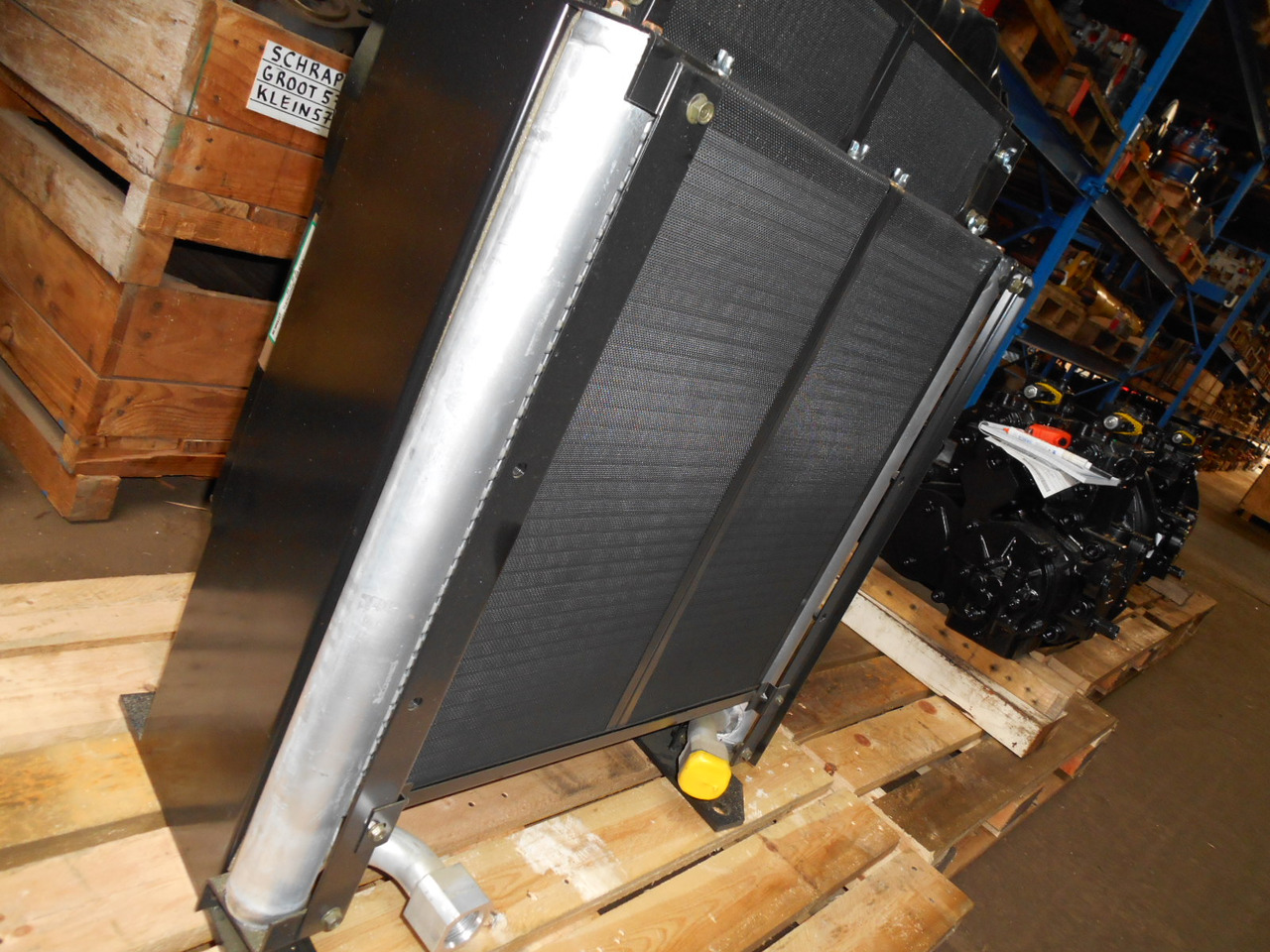 New Holland YY05P00004S010 - Enfriador de aceite para Maquinaria de construcción: foto 3 New Holland YY05P00004S010 - Enfriador de aceite para Maquinaria de construcción: foto 3