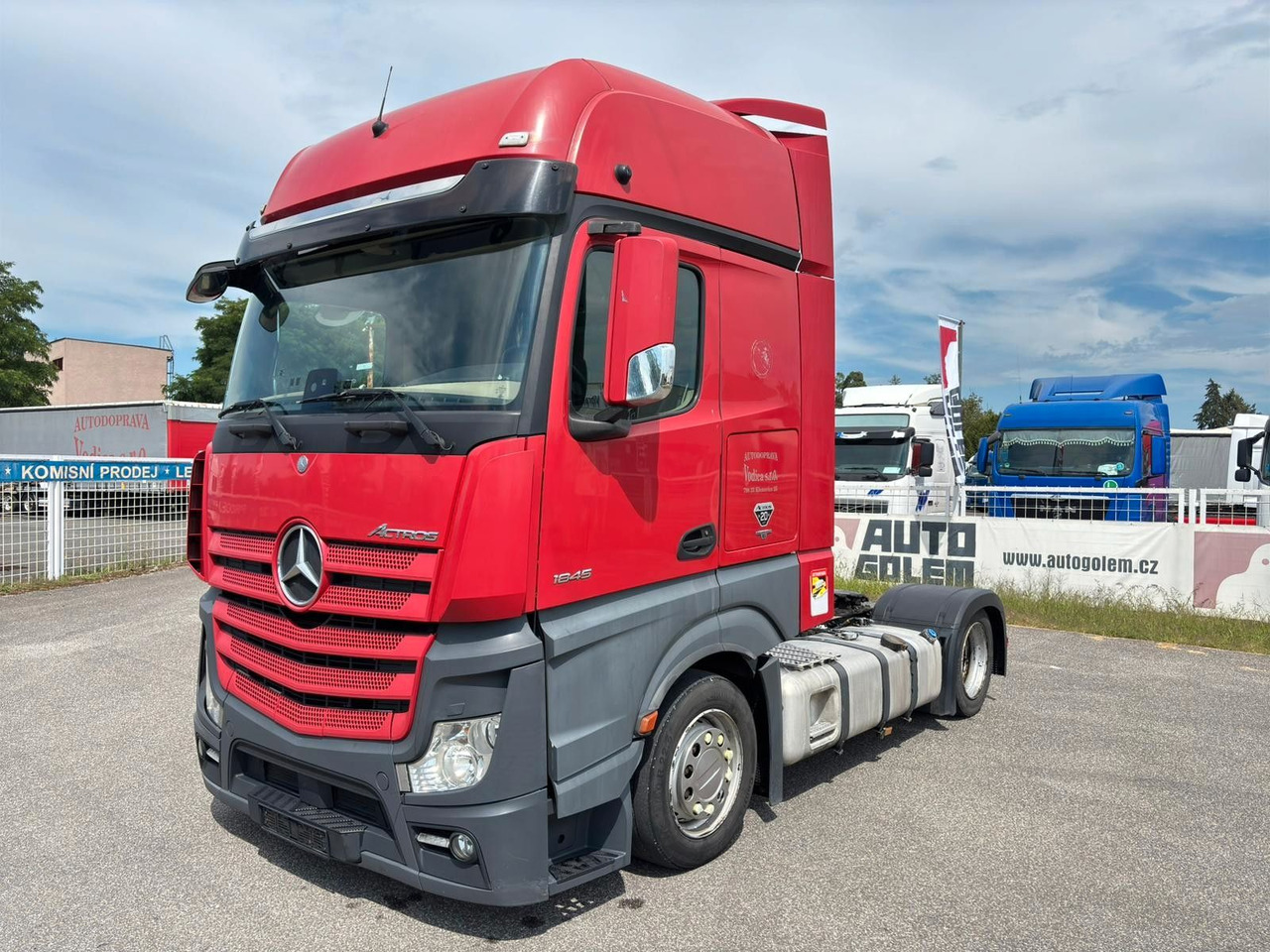 Mercedes-Benz Actros 1845 - Cabeza tractora: foto 1 Mercedes-Benz Actros 1845 - Cabeza tractora: foto 1