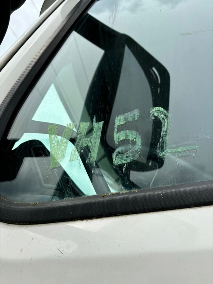 Volvo FH13 420 EEV - Cabeza tractora: foto 5 Volvo FH13 420 EEV - Cabeza tractora: foto 5