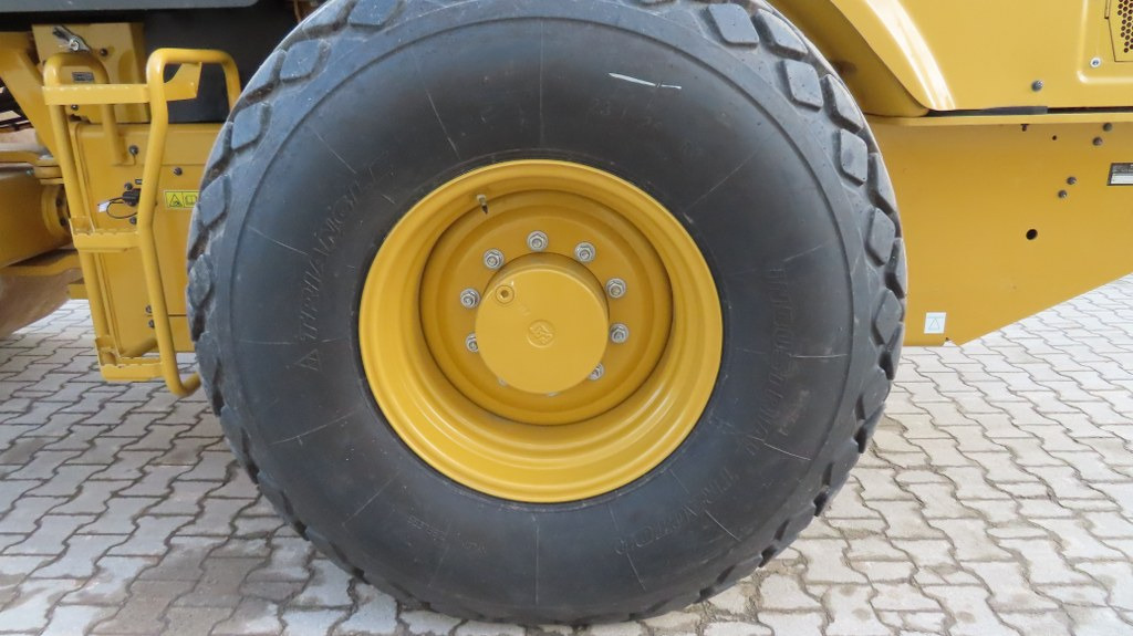 Compactador Caterpillar CS66B: foto 12 Compactador Caterpillar CS66B: foto 12