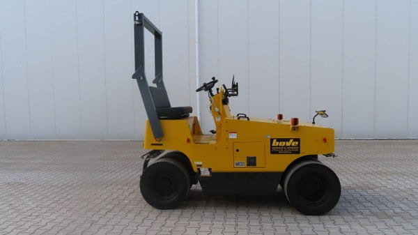 Sakai TS 160-2 - Rodillo de neumáticos: foto 1 Sakai TS 160-2 - Rodillo de neumáticos: foto 1