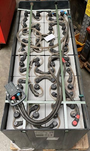 Acumulador para Equipo de manutención AIM 48 Volt 6 PzS 840 Ah: foto 6