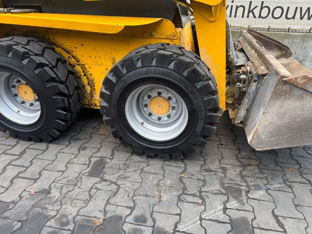 Gehl 5640 - Minicargadora: foto 4 Gehl 5640 - Minicargadora: foto 4