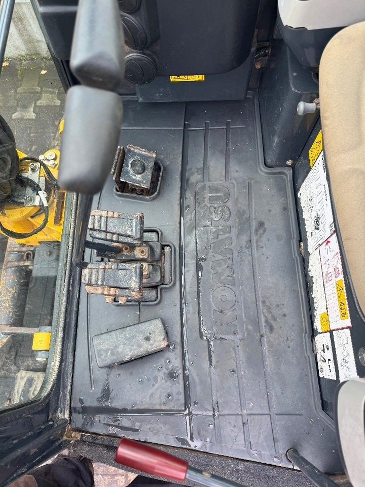 Komatsu PC 26 MR-3 - Miniexcavadora: foto 5 Komatsu PC 26 MR-3 - Miniexcavadora: foto 5