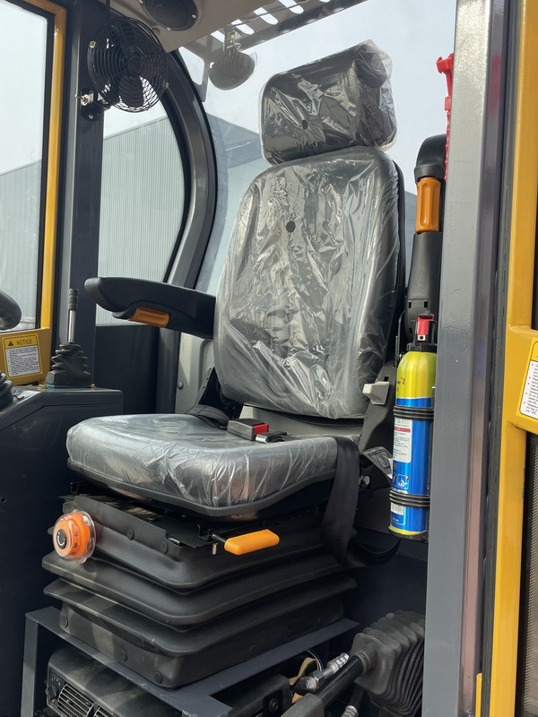 Qingdao Promising CE Telescopic Loader ZL15 - Cargadora de ruedas telescópica: foto 4 Qingdao Promising CE Telescopic Loader ZL15 - Cargadora de ruedas telescópica: foto 4