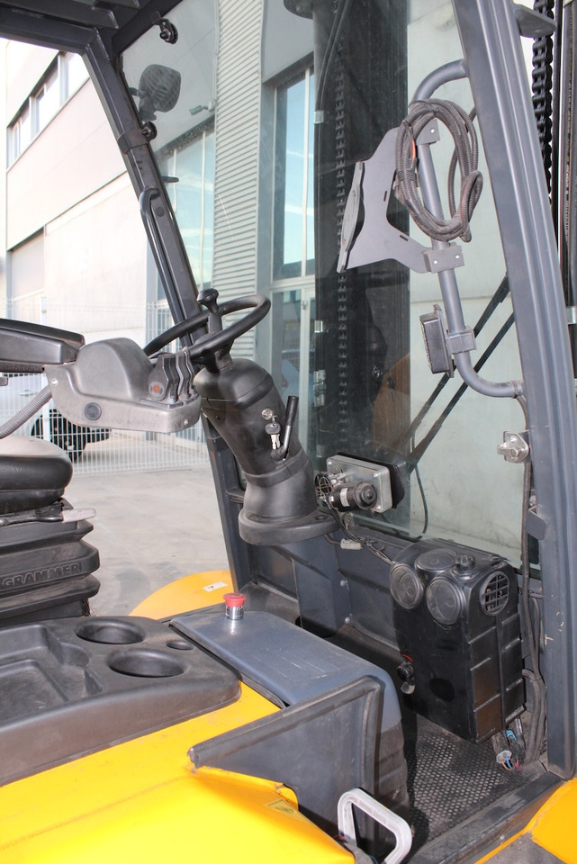 Carretilla elevadora eléctrica CARER R 60 H2: foto 8 Carretilla elevadora eléctrica CARER R 60 H2: foto 8