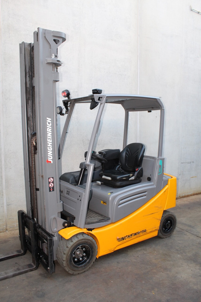 Jungheinrich EFG 318 600 DZ LI-ION - Carretilla elevadora eléctrica: foto 3 Jungheinrich EFG 318 600 DZ LI-ION - Carretilla elevadora eléctrica: foto 3