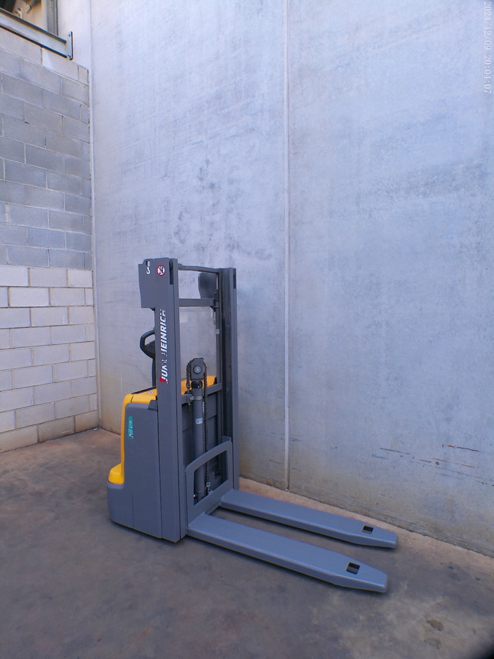 Jungheinrich EJC 110 250 ZZ - Apilador: foto 4 Jungheinrich EJC 110 250 ZZ - Apilador: foto 4