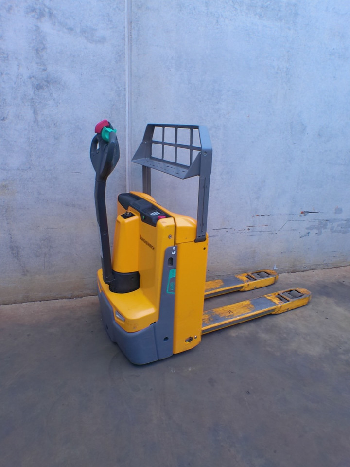 Jungheinrich EJE 116 LI-ION - Transpaleta: foto 3 Jungheinrich EJE 116 LI-ION - Transpaleta: foto 3