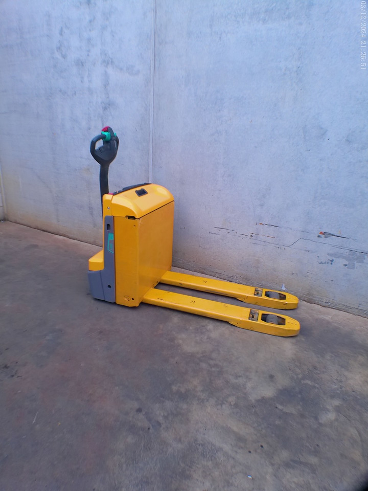 Jungheinrich EJE 118 LI-ION - Transpaleta: foto 4 Jungheinrich EJE 118 LI-ION - Transpaleta: foto 4