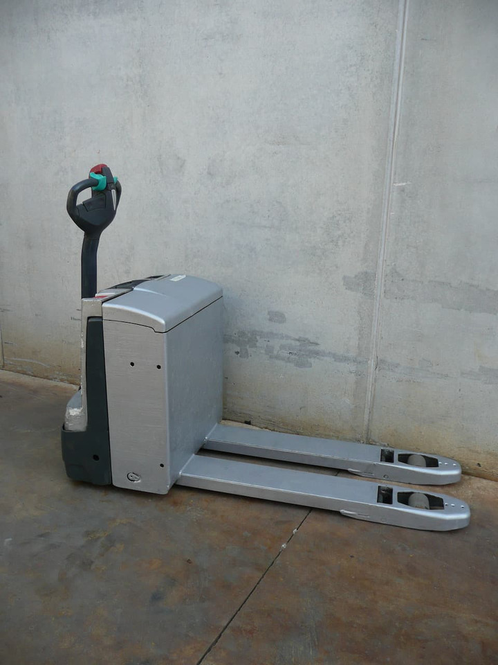 Jungheinrich EJE 120 - Transpaleta: foto 4 Jungheinrich EJE 120 - Transpaleta: foto 4