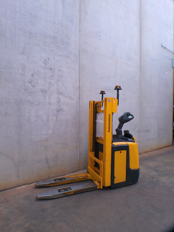 Jungheinrich ERC 216 240 ZT - Apilador: foto 2 Jungheinrich ERC 216 240 ZT - Apilador: foto 2