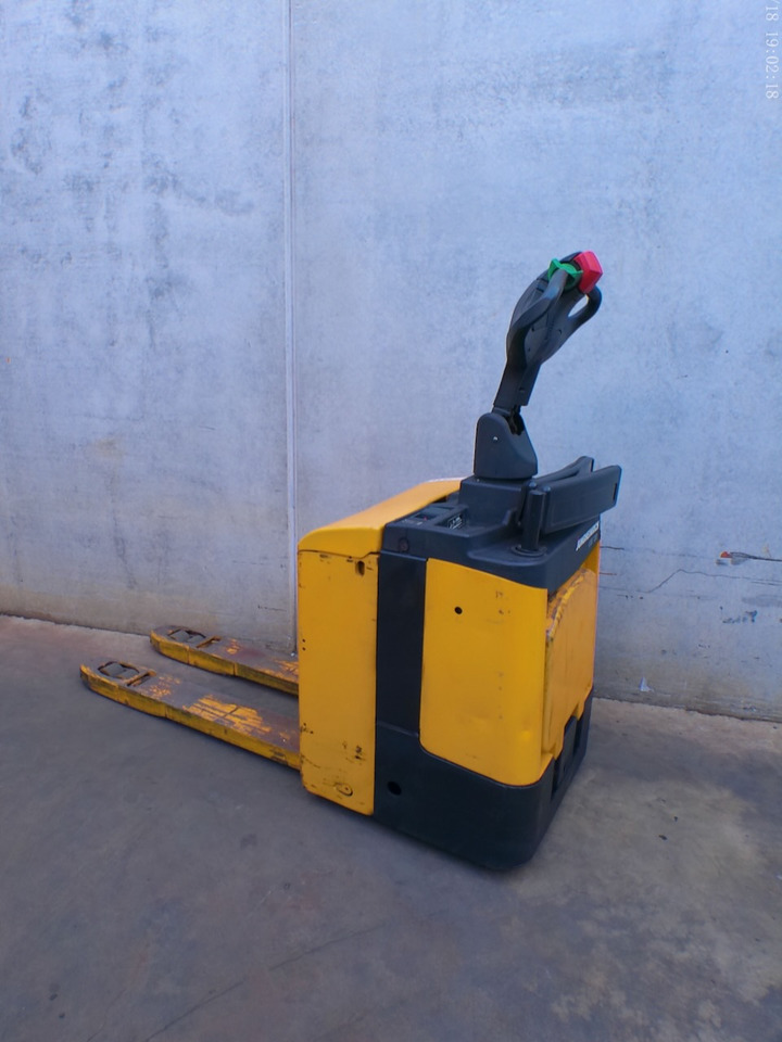 Jungheinrich ERE 120 - Transpaleta: foto 1 Jungheinrich ERE 120 - Transpaleta: foto 1