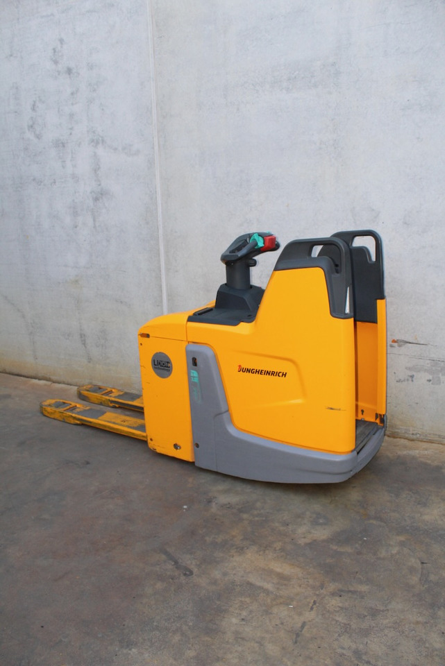 Jungheinrich ERE 225 LI-ION - Transpaleta: foto 1 Jungheinrich ERE 225 LI-ION - Transpaleta: foto 1