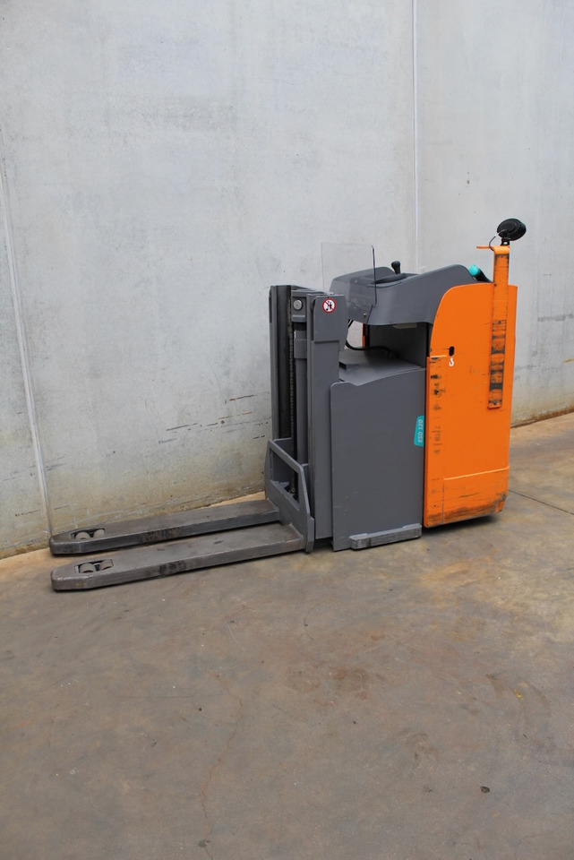 Jungheinrich ESD 120 166 ZT - Apilador: foto 2 Jungheinrich ESD 120 166 ZT - Apilador: foto 2